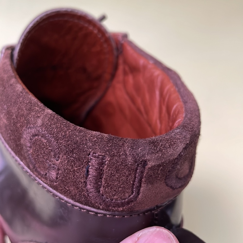 Vintage 90’s dark Brown Gucci sturdy leather boots - Picture 8 of 16